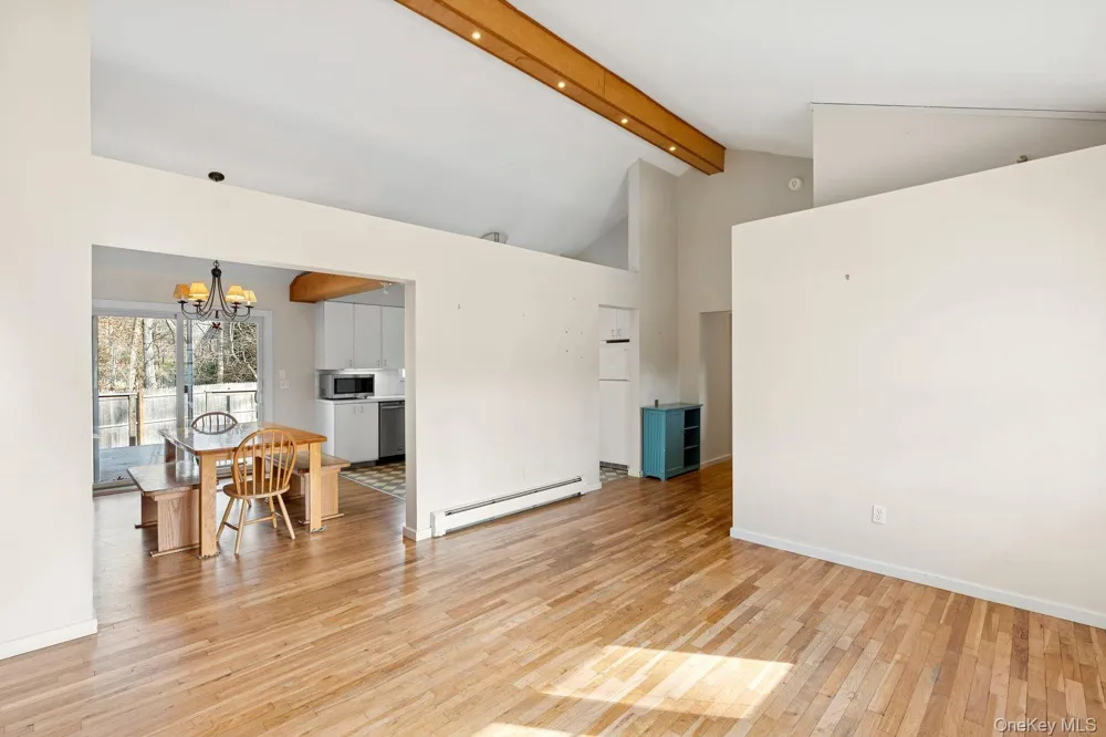 3 Chapel Lane East Hampton, NY 11937