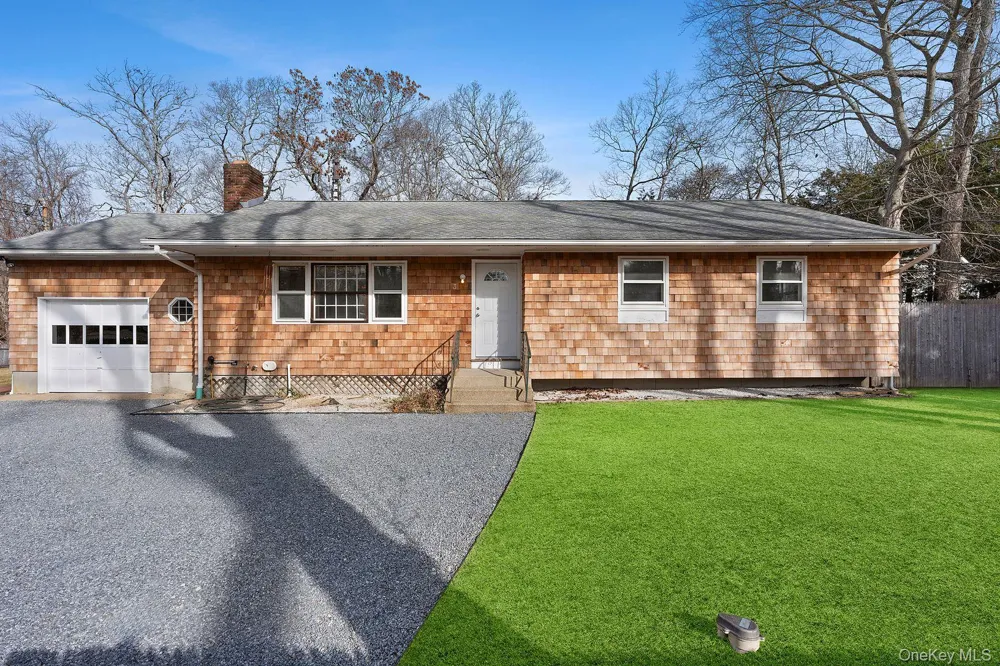 3 Chapel Lane East Hampton, NY 11937