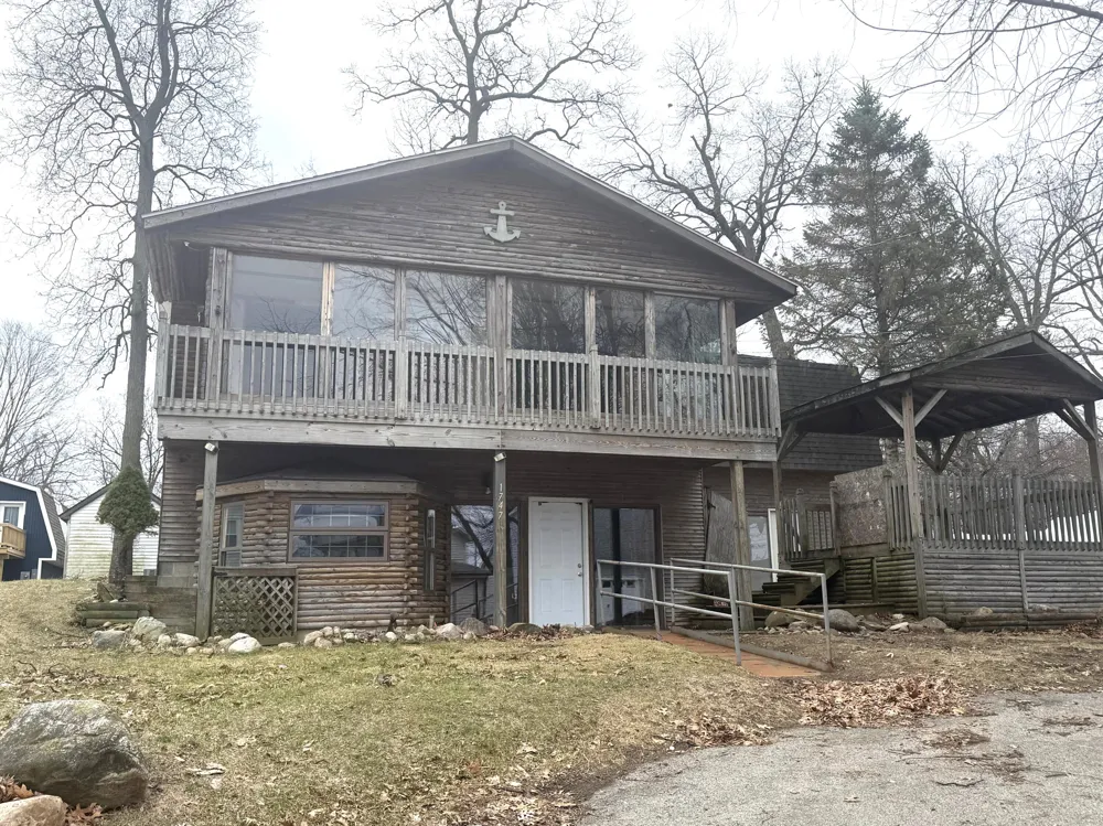 1747 Tennis Court Henrietta Township, MI 49272