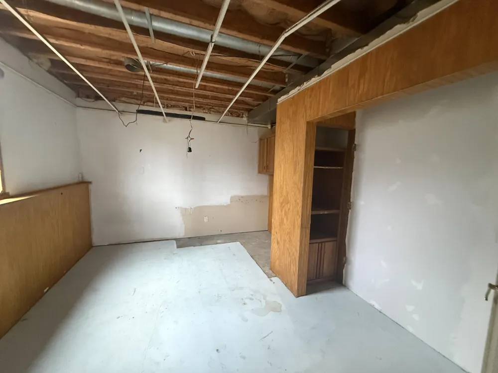 1747 Tennis Court Henrietta Township, MI 49272