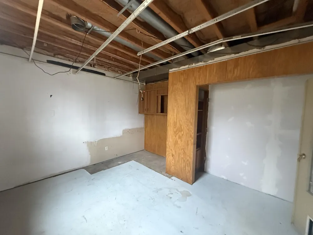 1747 Tennis Court Henrietta Township, MI 49272