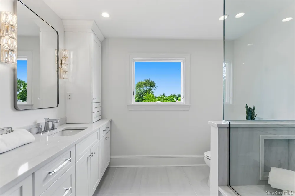 30 Main Parkway #B Plainview, NY 11803