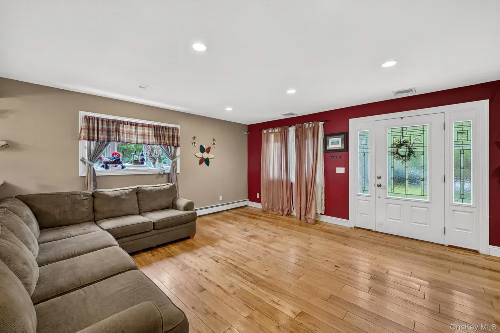 125 Keller Drive Mastic, NY 11950
