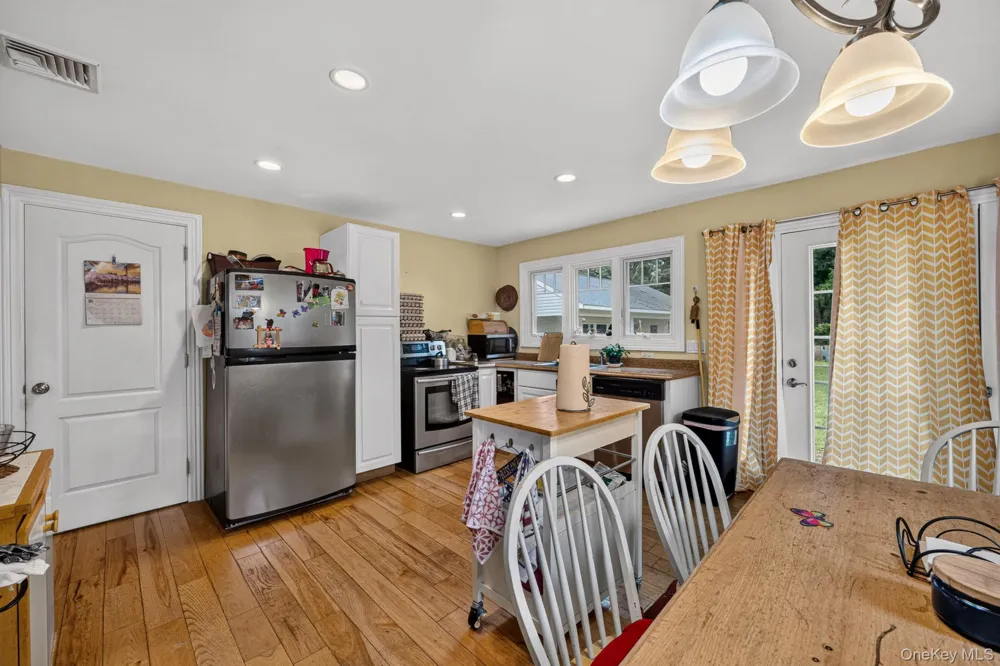 125 Keller Drive Mastic, NY 11950