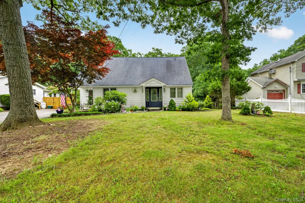 125 Keller Drive Mastic, NY 11950