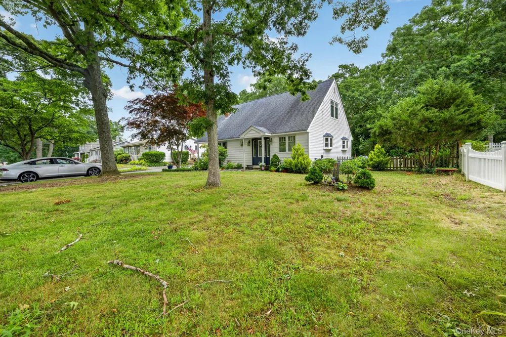 125 Keller Drive Mastic, NY 11950