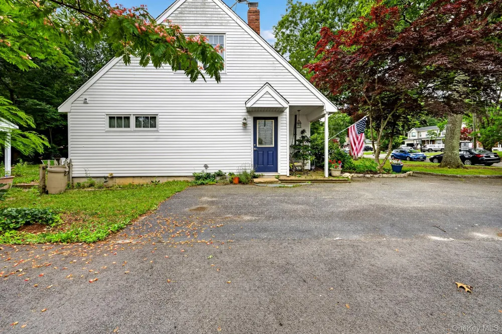 125 Keller Drive Mastic, NY 11950