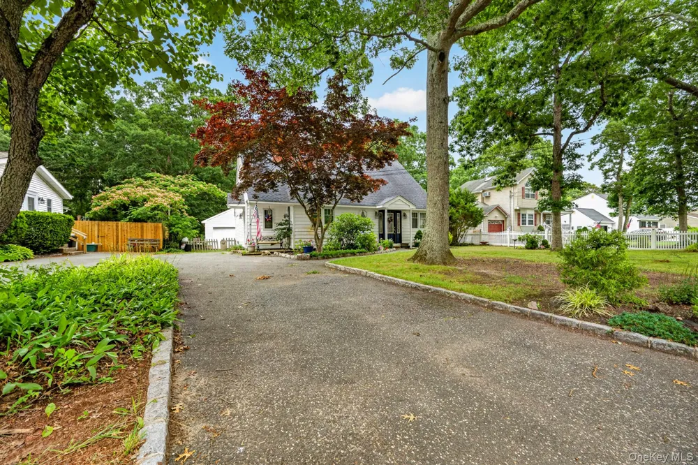 125 Keller Drive Mastic, NY 11950