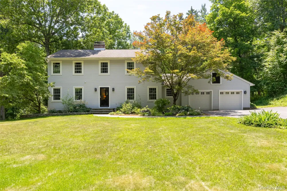 326 Mills Cross Road Staatsburg, NY 12580