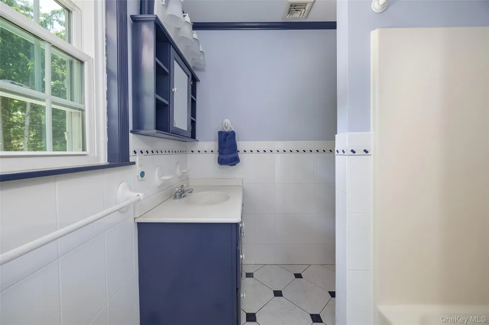326 Mills Cross Road Staatsburg, NY 12580