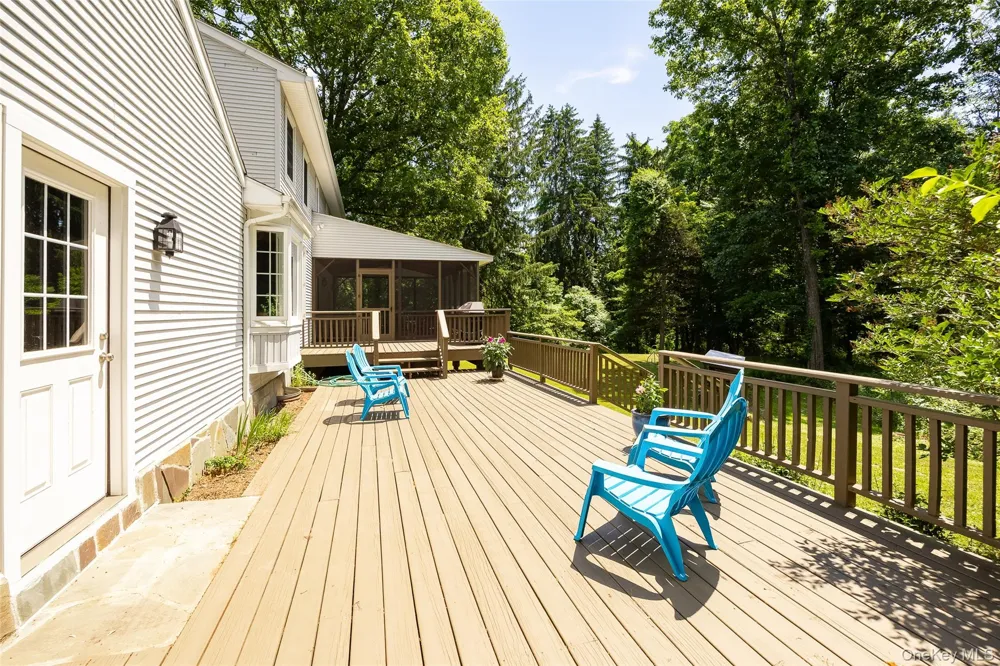 326 Mills Cross Road Staatsburg, NY 12580