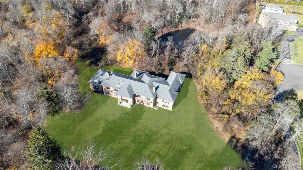 1 Penny Pond Court Old Brookville, NY 11548
