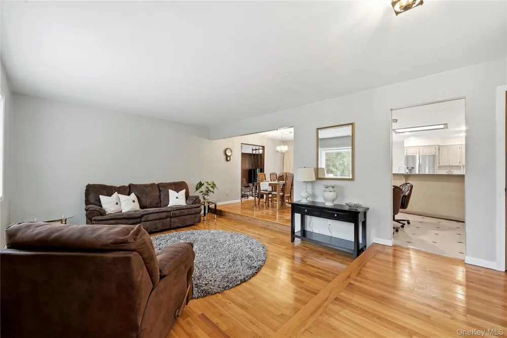 289 Central Avenue Bohemia, NY 11716