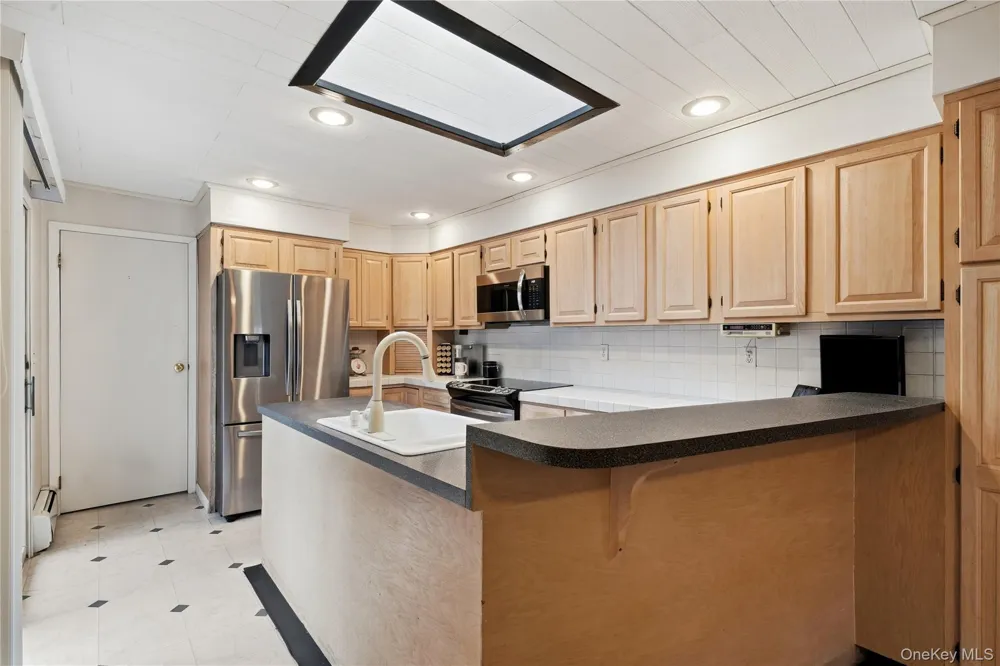 289 Central Avenue Bohemia, NY 11716