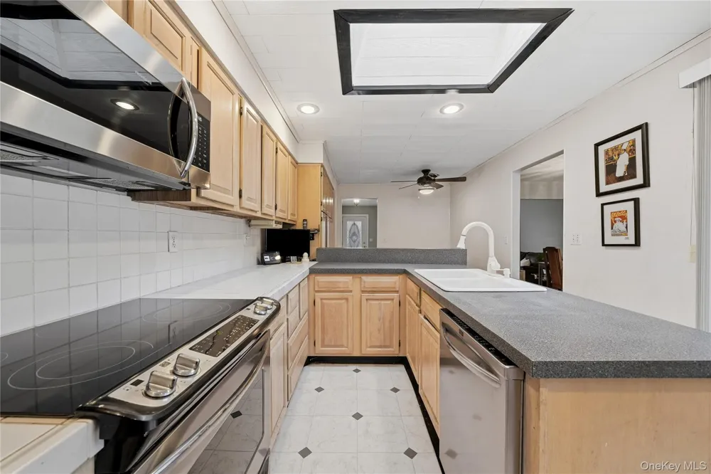 289 Central Avenue Bohemia, NY 11716