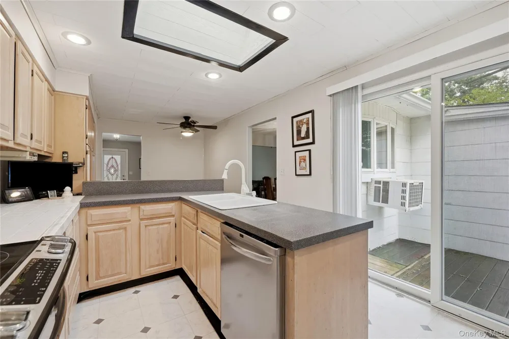 289 Central Avenue Bohemia, NY 11716