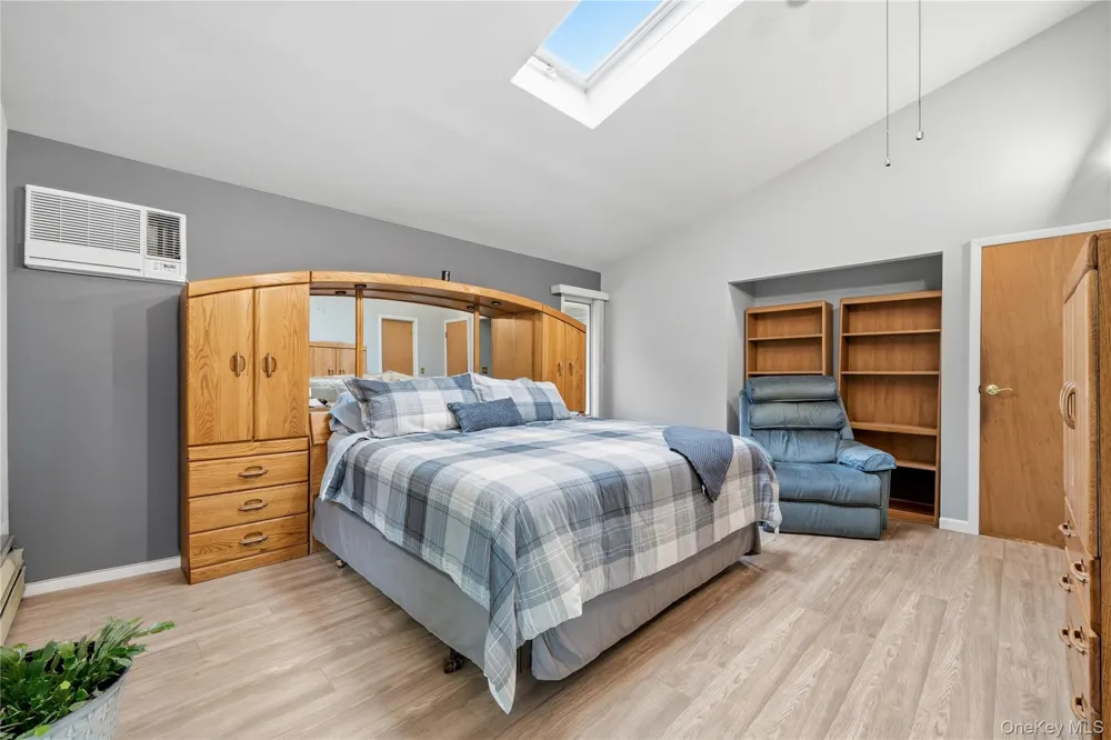 289 Central Avenue Bohemia, NY 11716
