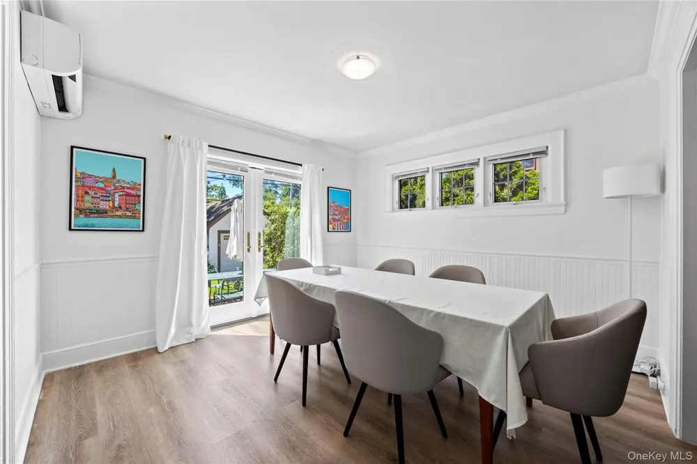 82 Superior Road Floral Park, NY 11001