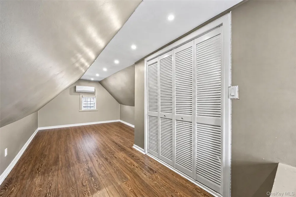 82 Superior Road Floral Park, NY 11001