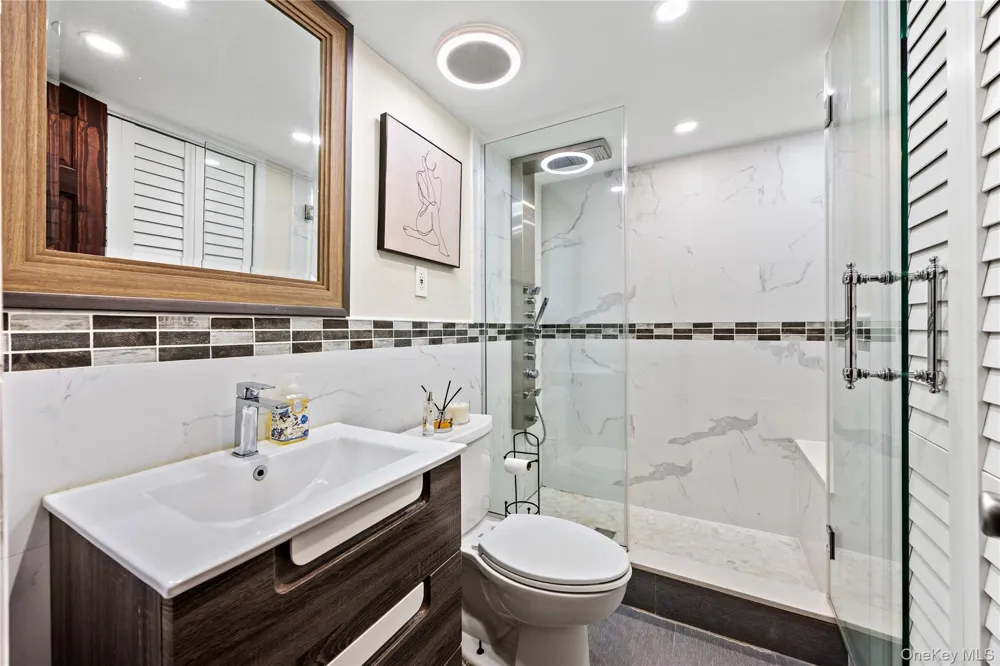 82 Superior Road Floral Park, NY 11001