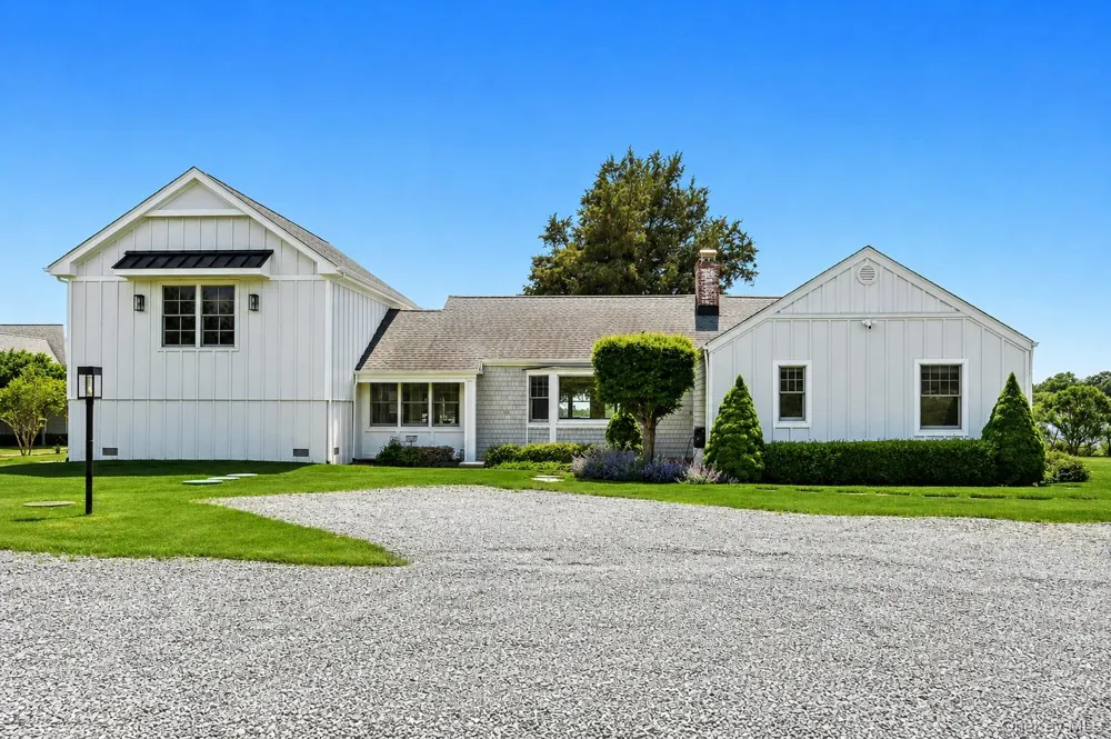 65 Shore Road Westhampton, NY 11977