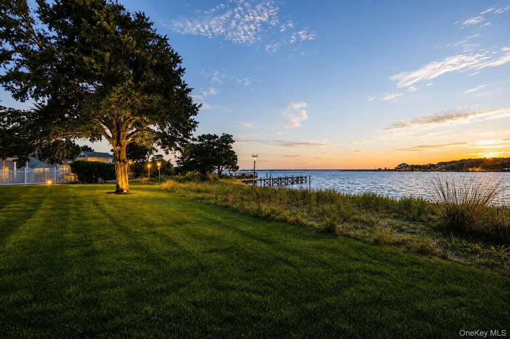 65 Shore Road Westhampton, NY 11977