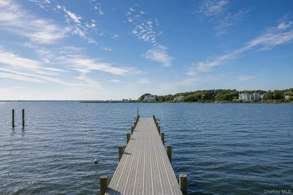 65 Shore Road Westhampton, NY 11977