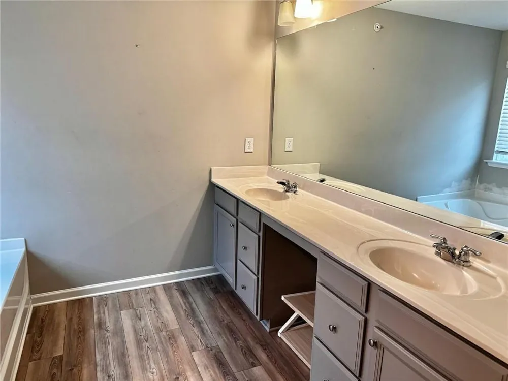 438 Bannon Way Marietta, GA 30008