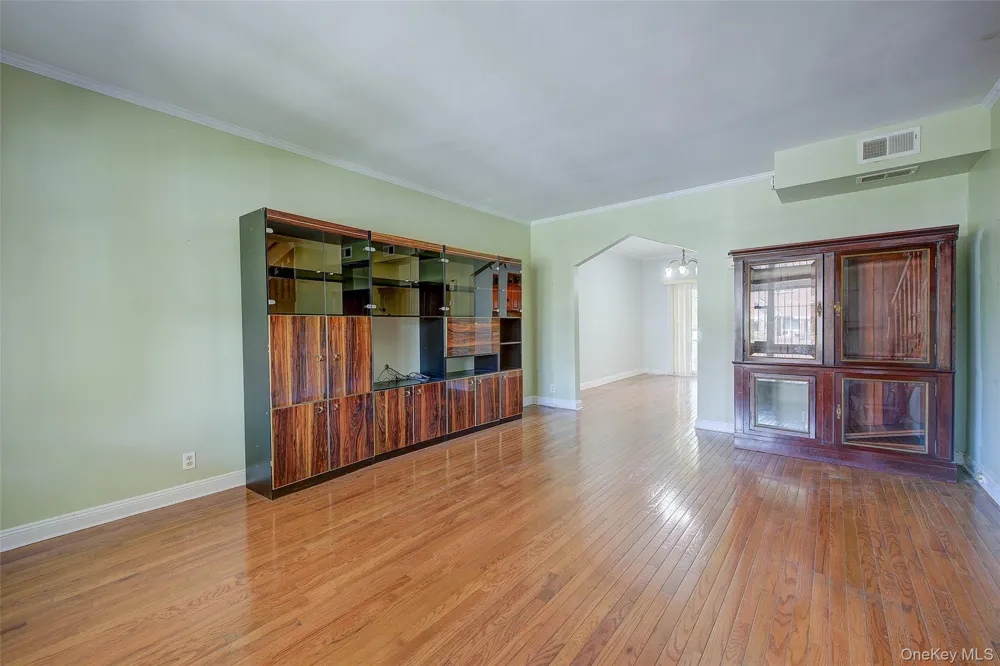 85-62 66th Road Rego Park, NY 11374