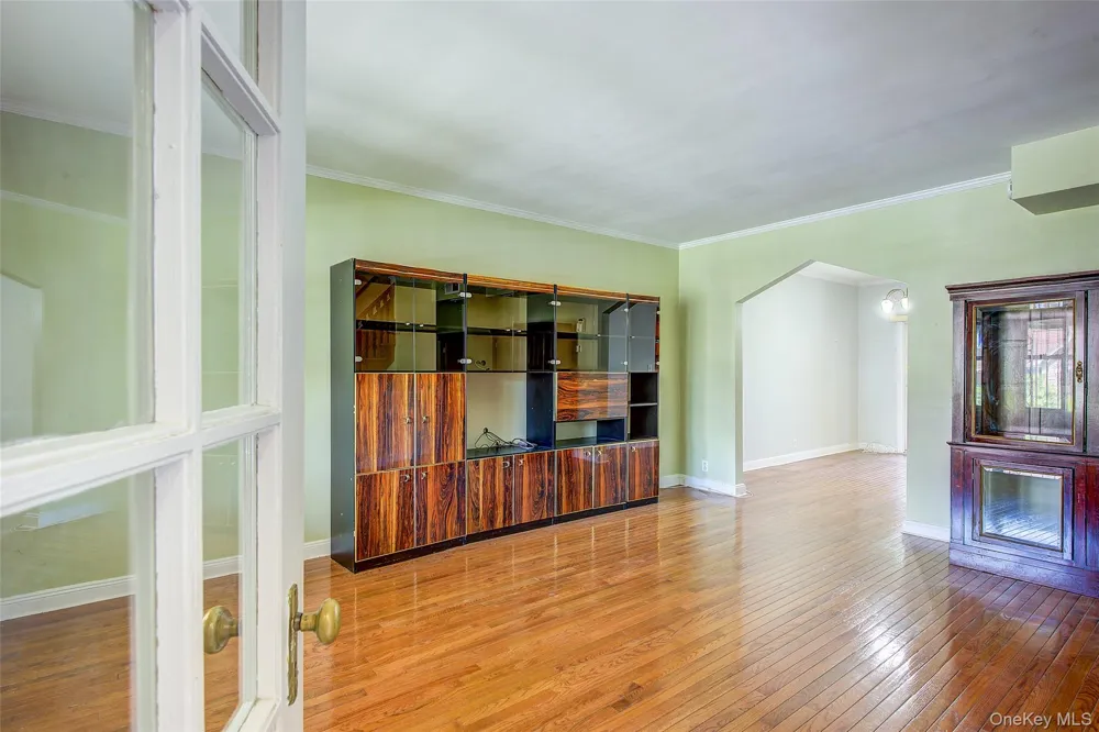 85-62 66th Road Rego Park, NY 11374