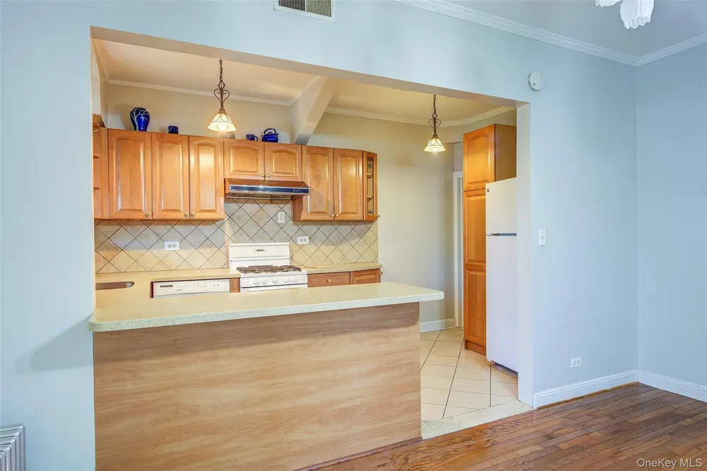 85-62 66th Road Rego Park, NY 11374