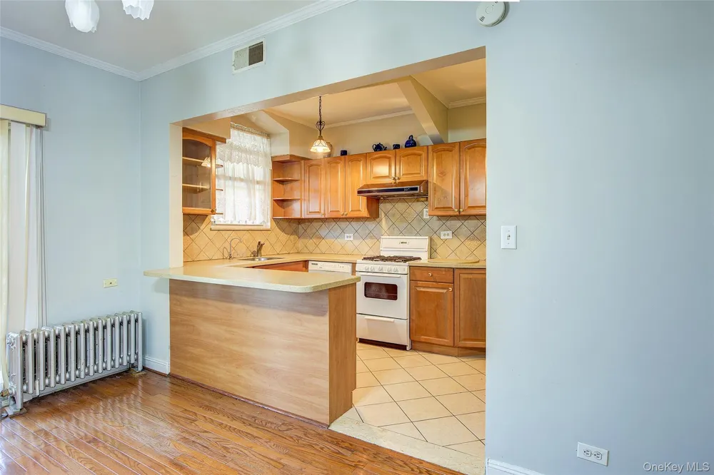 85-62 66th Road Rego Park, NY 11374