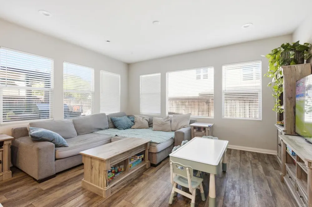 1108 Camino Prado Chula Vista, CA 91913