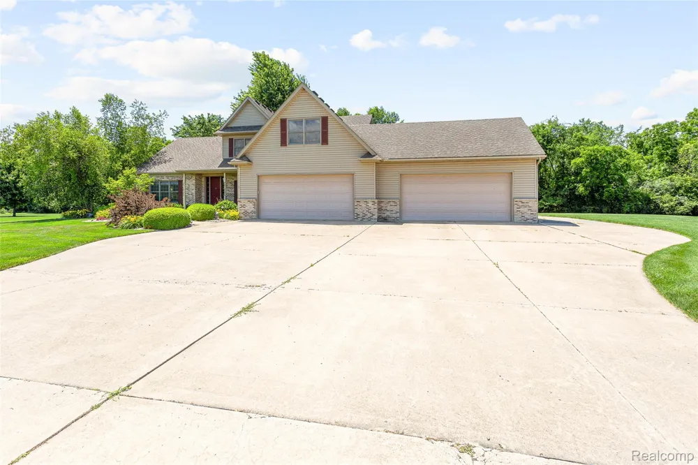 13733 Crooked Creek Lane Ash Township, MI 48117