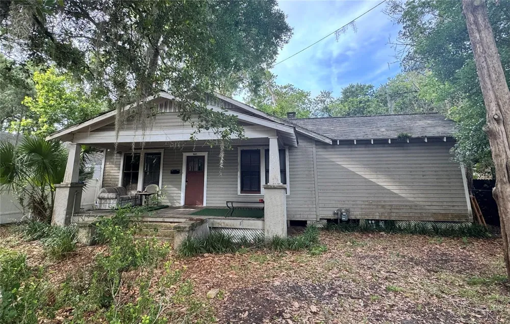 907 NW 11TH AVENUE Gainesville, FL 32601