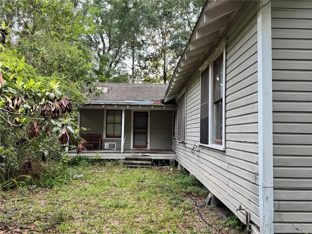 907 NW 11TH AVENUE Gainesville, FL 32601