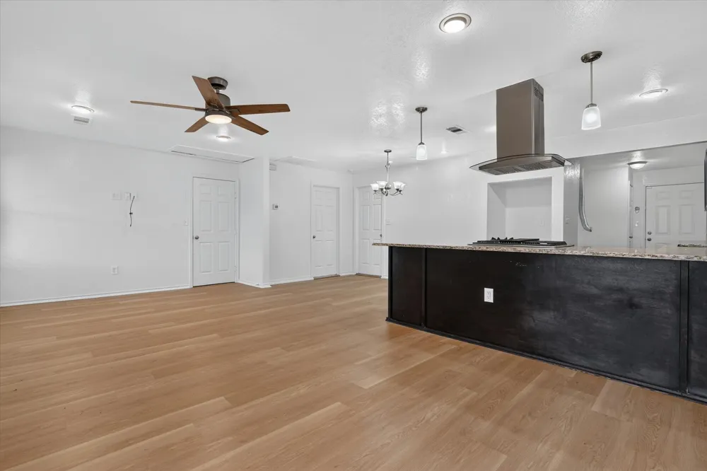 5301 Scoggins Street Sansom Park, TX 76114