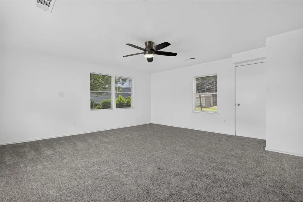 5301 Scoggins Street Sansom Park, TX 76114