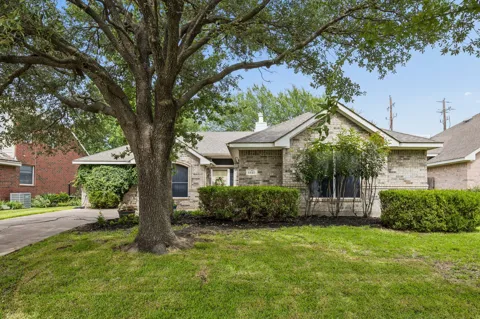 1467 Applewood Drive