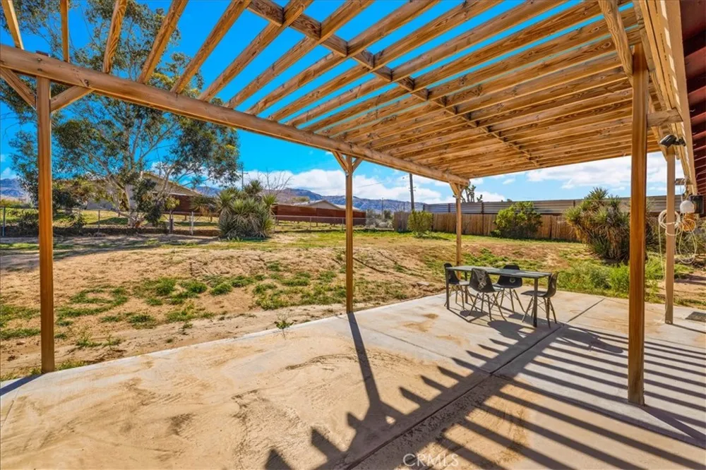 61381 Alta Mura Joshua Tree, CA 92252
