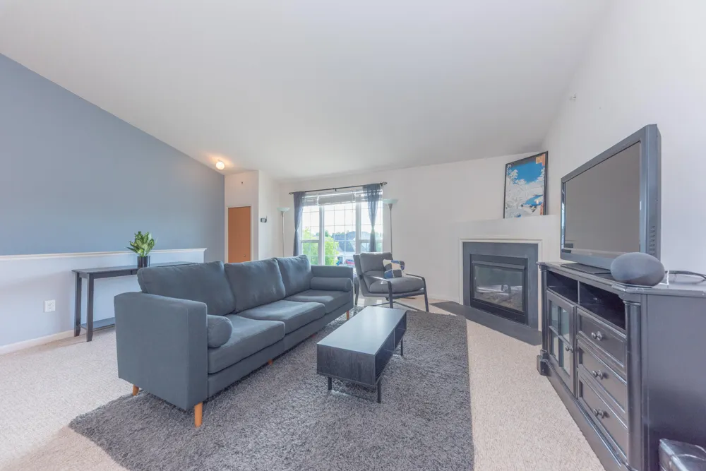1104 Riversedge Drive Saline, MI 48176
