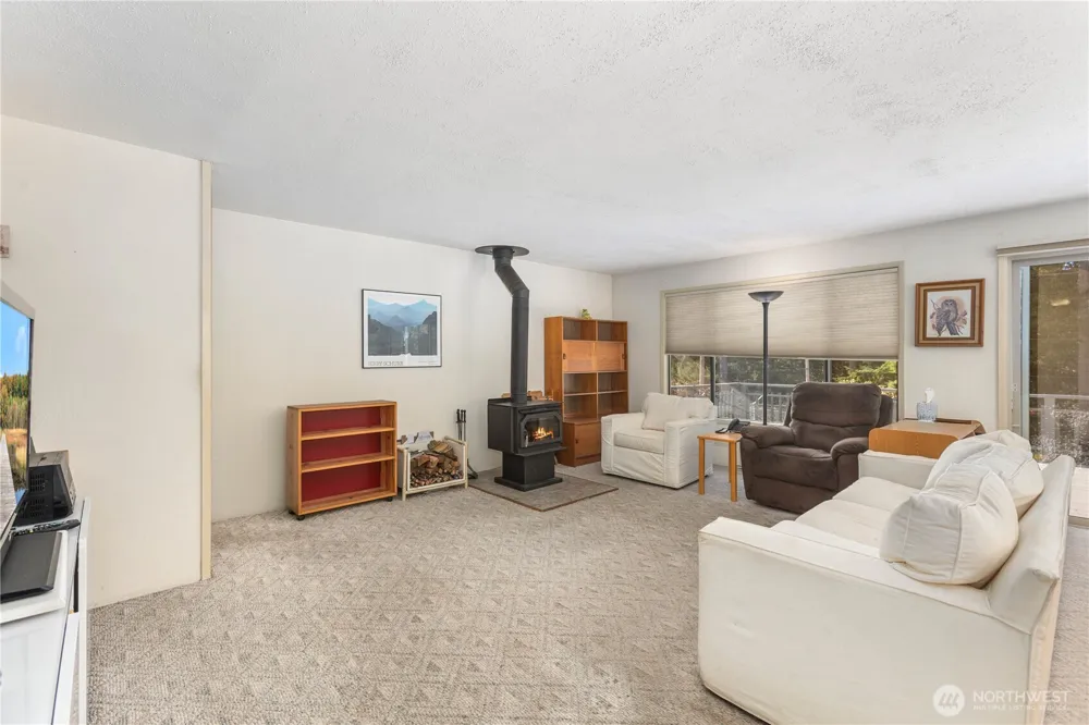 350 Olympic Drive E Grapeview, WA 98546