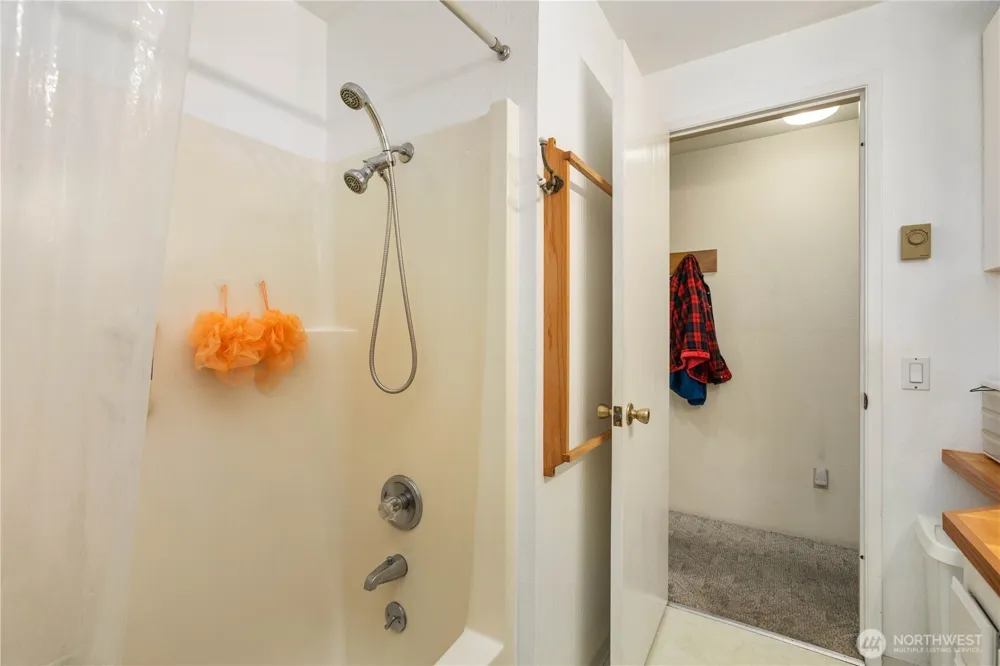 350 Olympic Drive E Grapeview, WA 98546