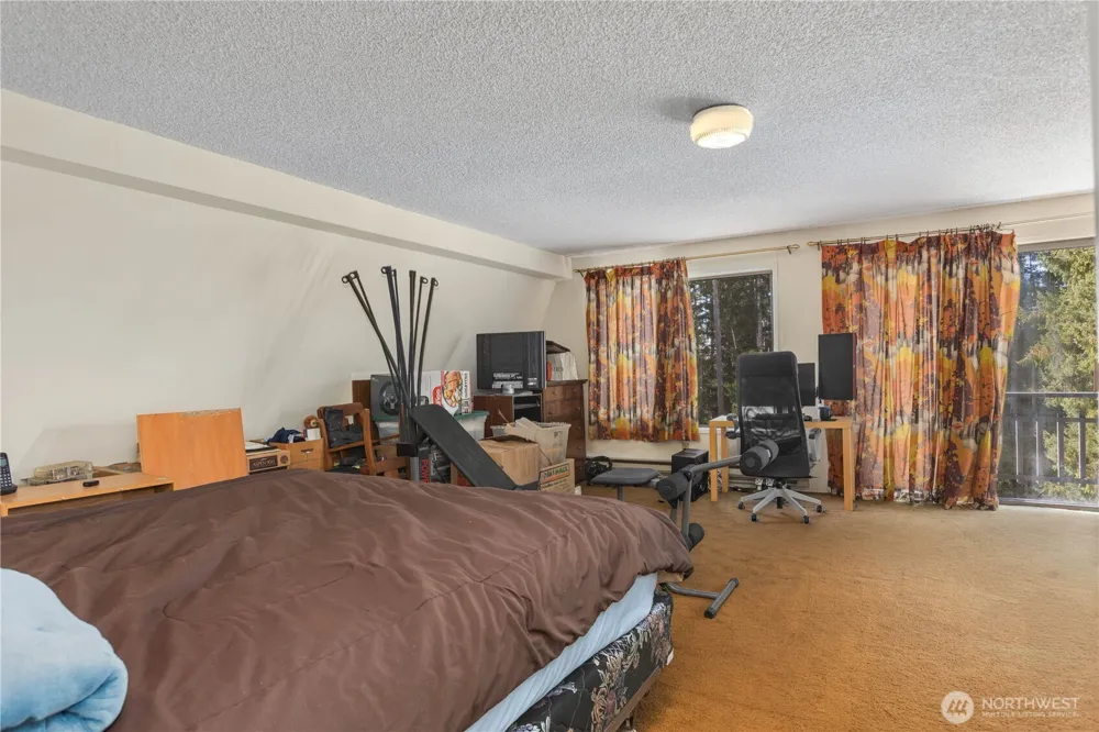 350 Olympic Drive E Grapeview, WA 98546