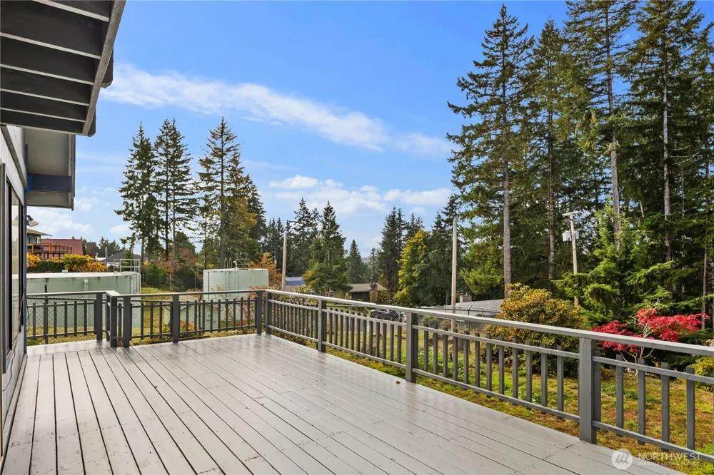 350 Olympic Drive E Grapeview, WA 98546