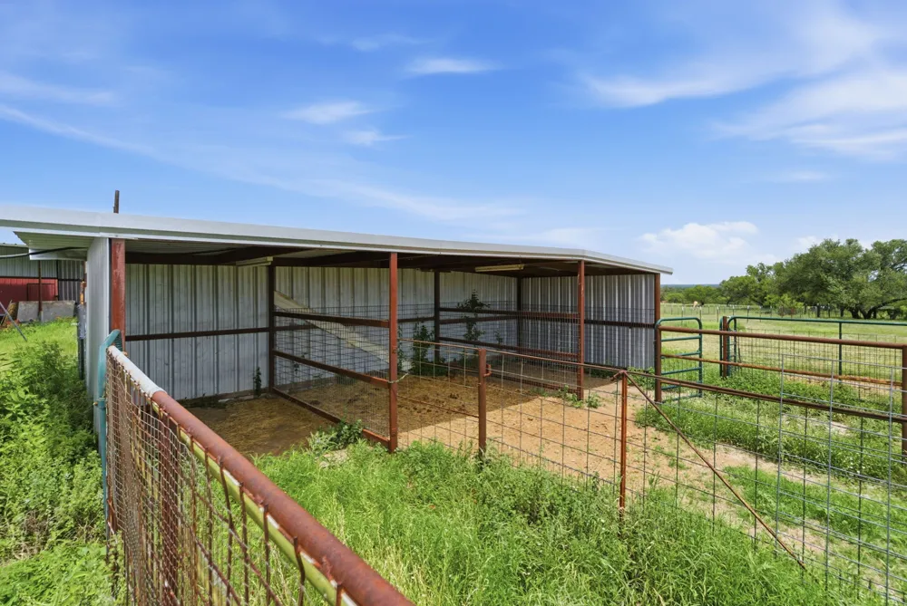 1360 Us Highway 84 Highway W Mullin, TX 76864