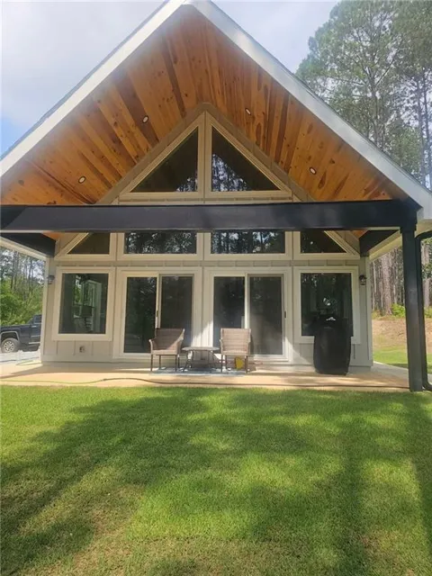 2595 Omaha Drive