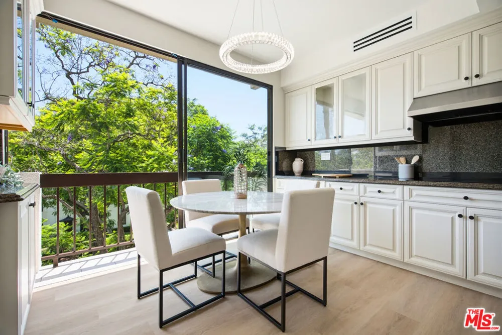 325 Oakhurst Drive #405 Beverly Hills, CA 90210
