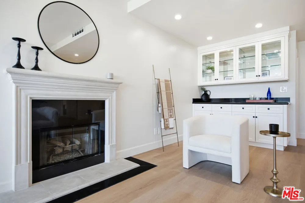 325 Oakhurst Drive #405 Beverly Hills, CA 90210