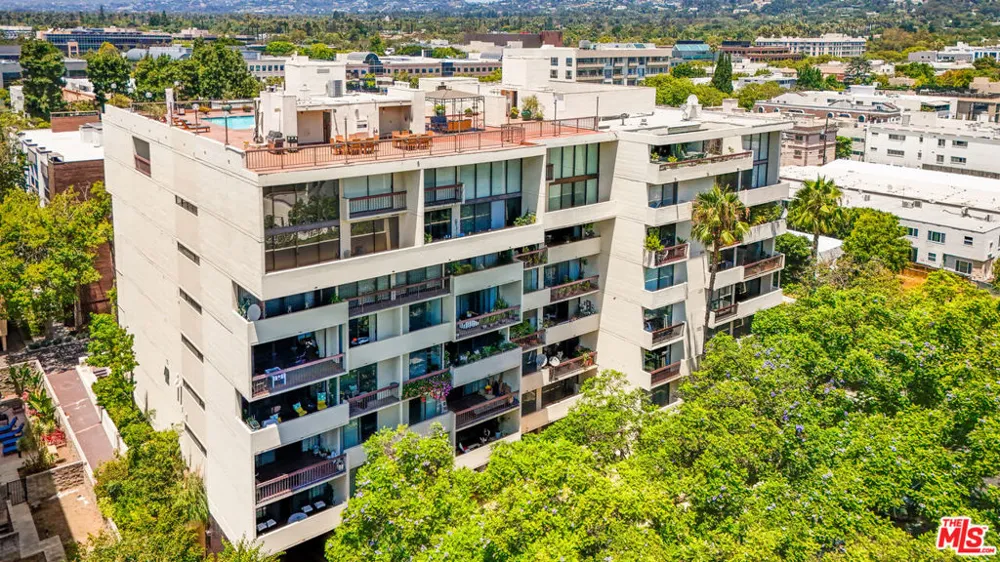 325 Oakhurst Drive #405 Beverly Hills, CA 90210